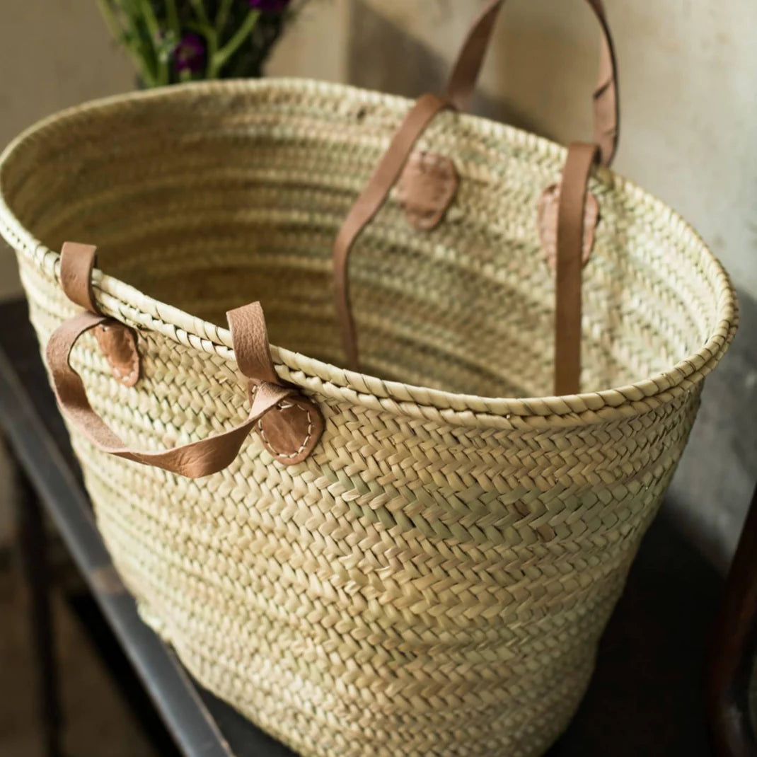 Panier moyen ancien Osier tressé patine sombre French market Panier moyen ancien Osier tressé patine sombre French market