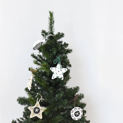 Festive Ornament Lacing Cards